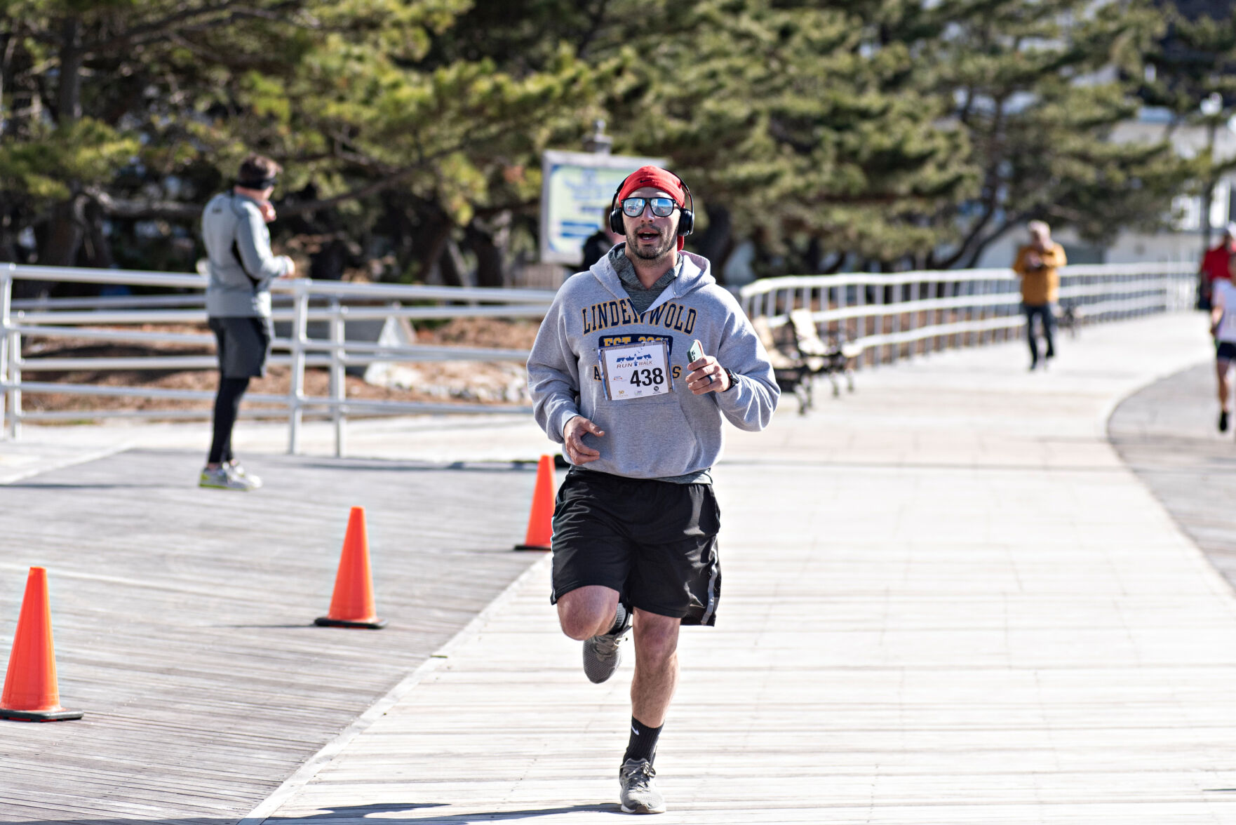 Seashore Gardens 5K is 'helping people help people' | Local News 28 041122-pac-nws-run